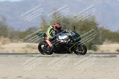 media/Dec-01-2025-Moto Forza (Mon) [[2daa91e15f]]/3-Beginner Group/Session 2 (Turn 7 Inside Pans)/